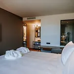 Exmo By Olivia 4*