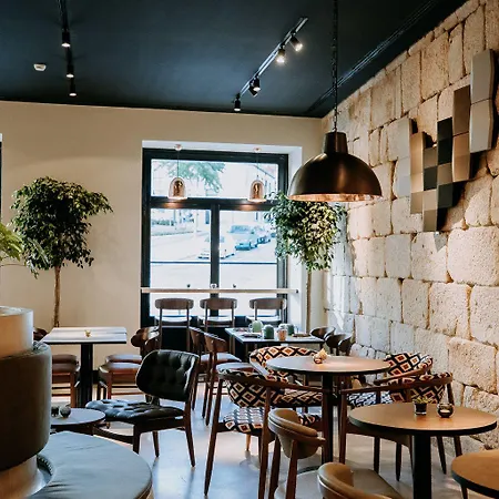 Hotel Exmo By Olivia 4*