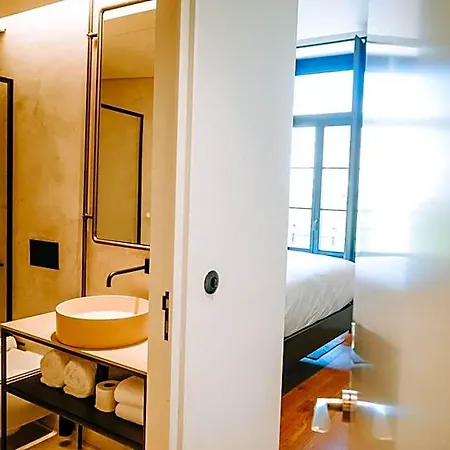 Exmo By Olivia Hotel 4*