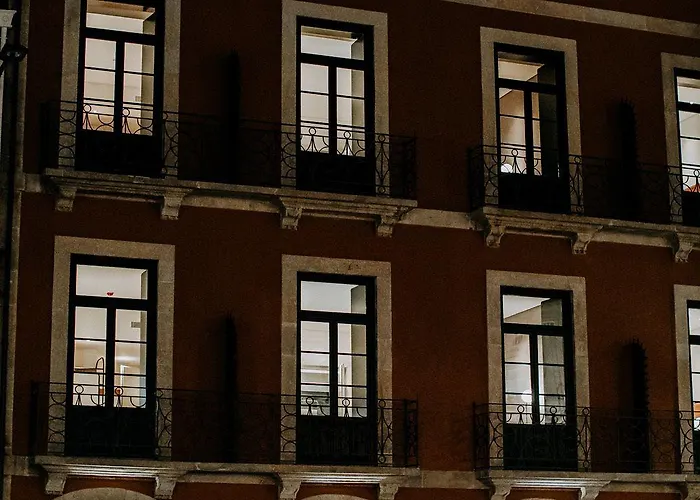 Hotel Exmo By Olivia 4*