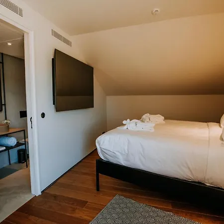 Exmo By Olivia Porto