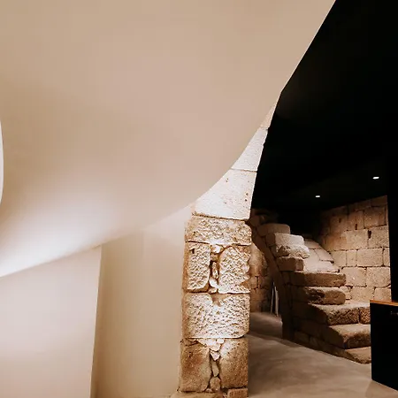 Отель Exmo By Olivia