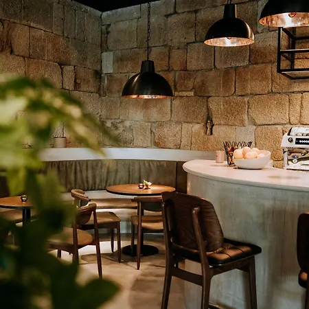 Отель Exmo By Olivia Порту