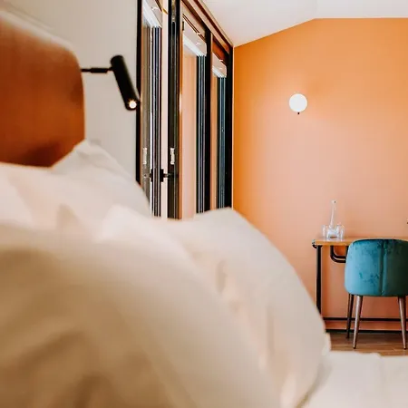 Exmo By Olivia Отель