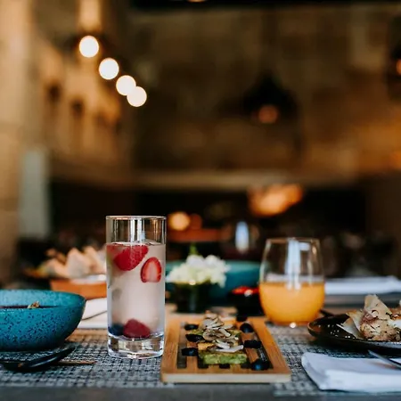 Exmo By Olivia Порту