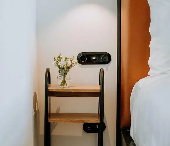 Exmo By Olivia 酒店